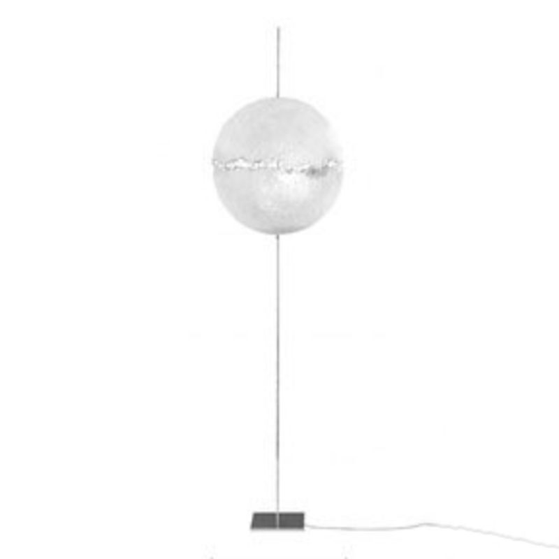 Moderne gulvlampe | Unikt design | Valerina | Sfærisk skærm | Slank base | Stue | Soveværelse | Kontor | Stilfuld accent | Minimalistisk stil