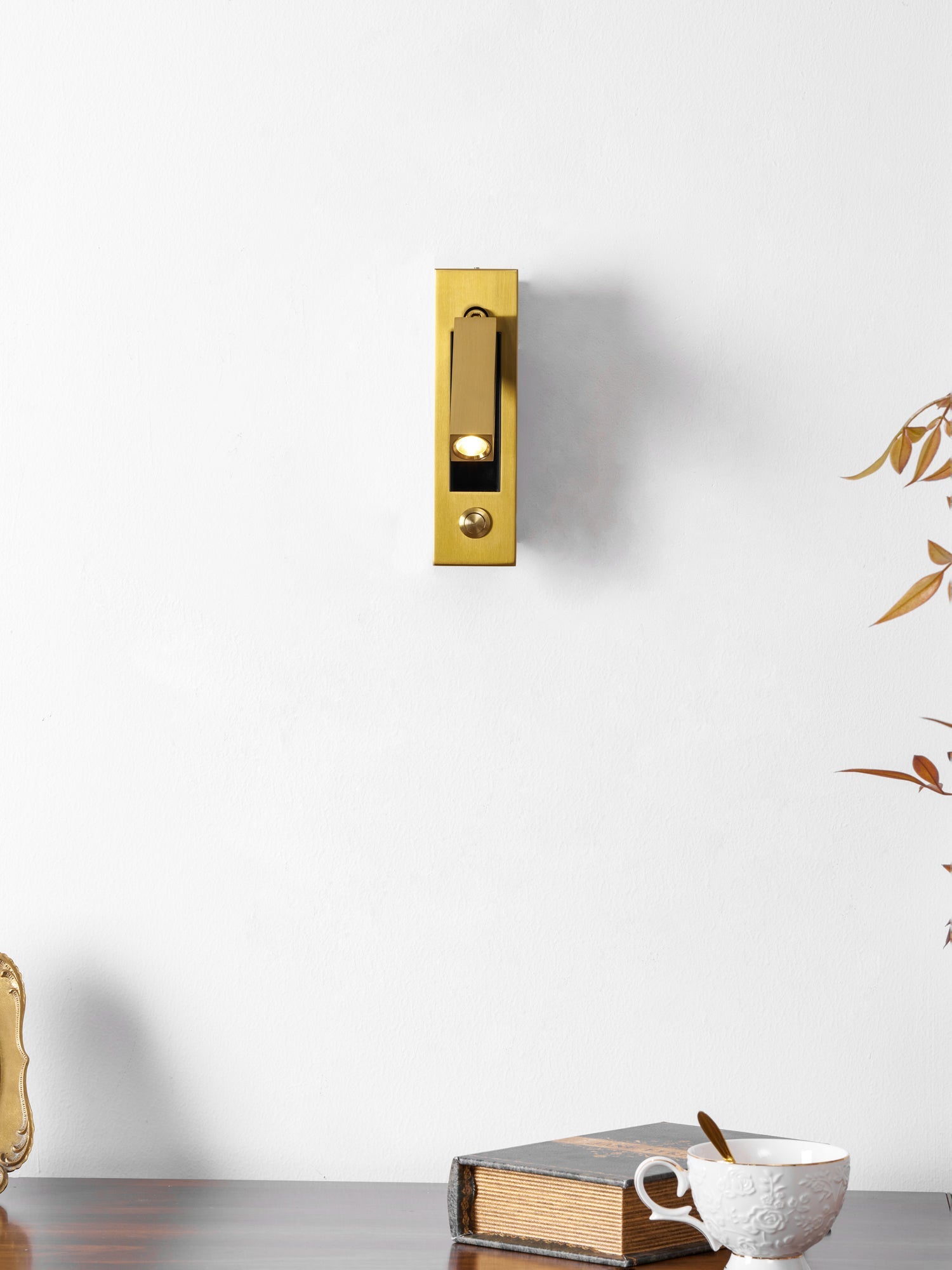 Vera | Sconce