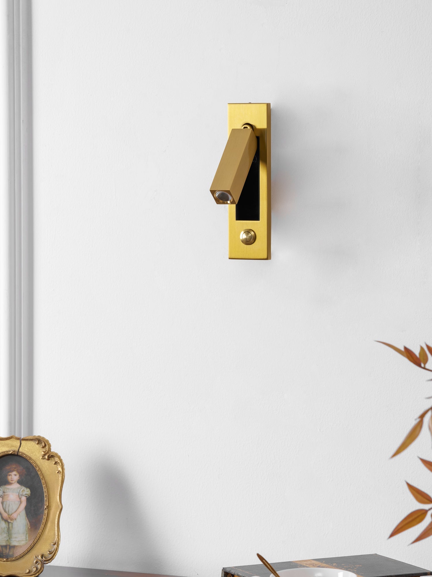 Vera | Sconce