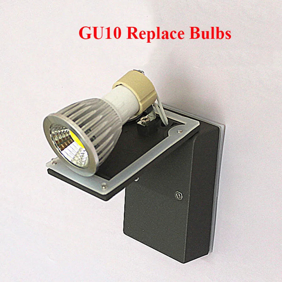 Udendørs Vægmonteret Lampe | Justerbar | Vandtæt | LED | Klart Lys | Robust Design | Langtidsholdbar | Velegnet til Villaer og Verandaer | 31x65x99