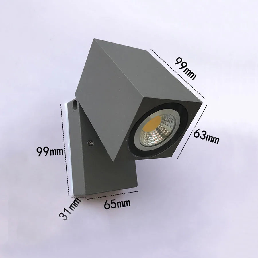 Udendørs Vægmonteret Lampe | Justerbar | Vandtæt | LED | Klart Lys | Robust Design | Langtidsholdbar | Velegnet til Villaer og Verandaer | 31x65x99