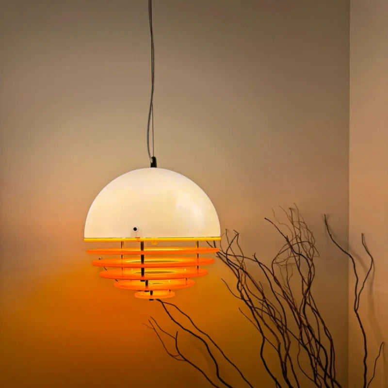 Hrafen Loftlampe | Glas Pendel | Unik Dome Design | Orange og Hvid | Elegant Atmosfære | E27 Fatning | Moderne Belysning | Akryl og Metal | 110-240V