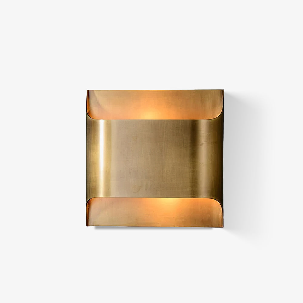 Penny | Brass Wall Lamp