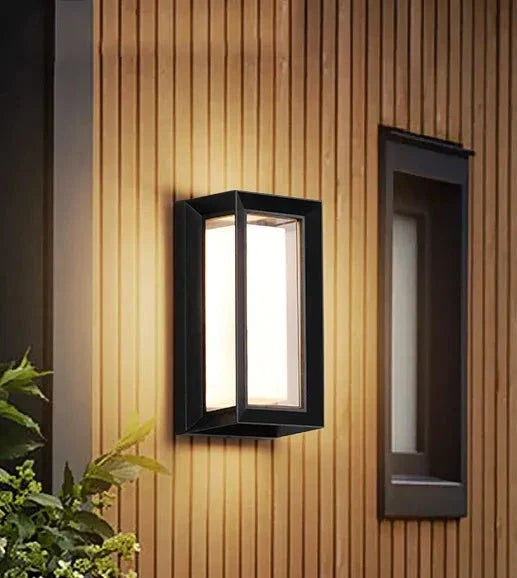 Luminoir | MoonGlow Udendørs Væglampe | Elegant & Vejrbestandig | Nem Installation | Perfekt til Indkørsler &