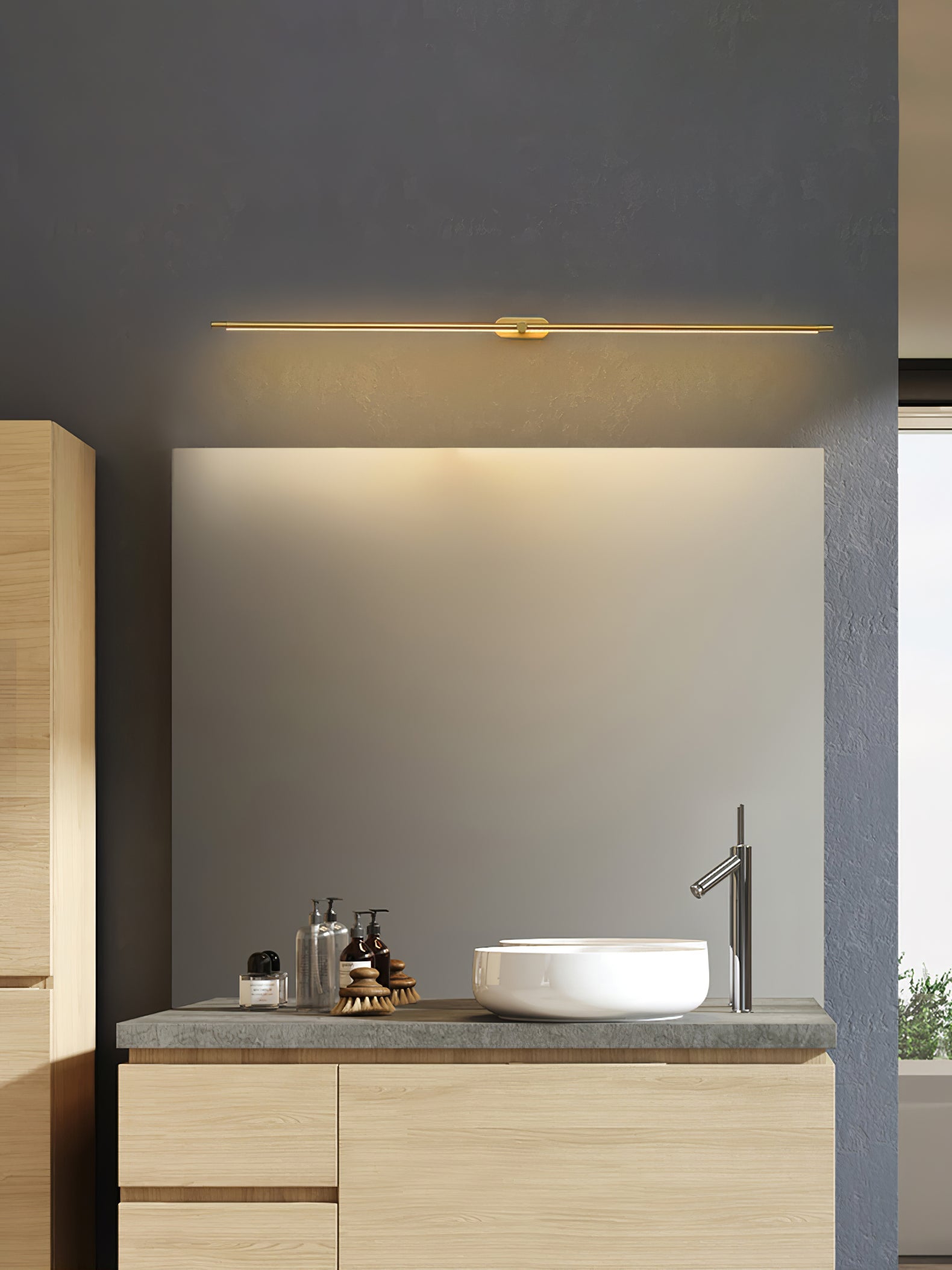 Wendy | Linear Wall Lamp