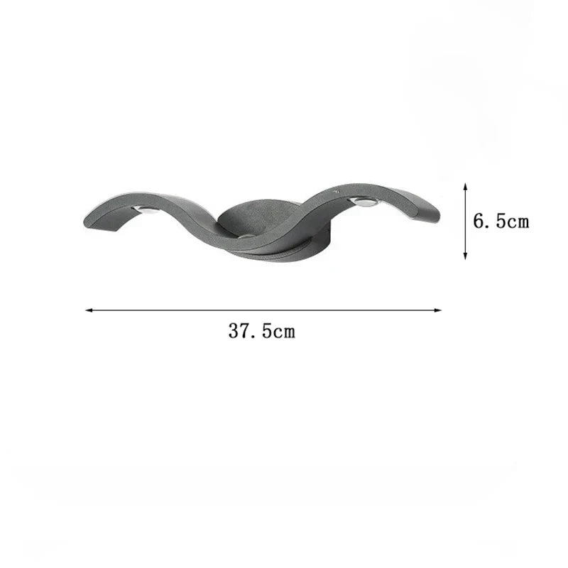 Luminara LED Væglampe | Moderne Stilfuld Forskønnelse til Indendørs | Nem Installation | 37,5cm x 6,5cm | 220V, 110V | Materiale i