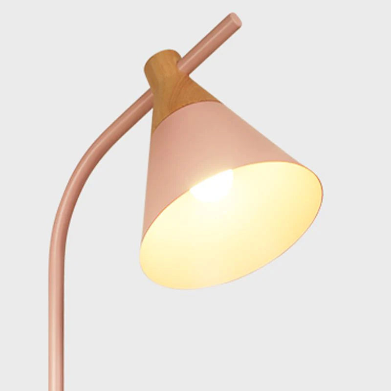 Trevinae | Moderne design | Minimalistisk gulvlampe | Effektiv belysning | Høj kvalitet | Kompakt og alsidig | Ideel til stue, kontor og