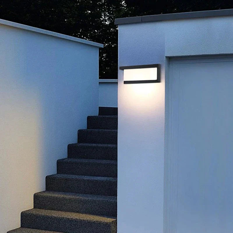 AquaLuxe LED | Udendørs Væglampe | Vandtæt | Holdbart Aluminium | Modern Design | Energi-effektiv Belysning | Til Have og Terrasse | 12W