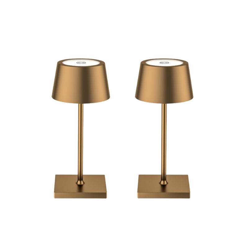 Sanne™ | Bærbar LED Bordlampe | Vandtæt Design | Justerbar Lysstyrke | Rustfri Aluminium | Trådløs & Genopladelig | Elegant Lampedesign | Til