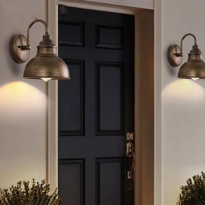 Vandtæt Væglampe | Vintage Design | RetroLicht fra Luminoir | Ideel til Terrasse og Have | Klassisk Stil | Tidsløs Elegance | LED Belysning