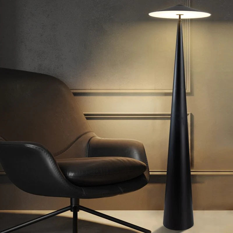 Florentino | Moderne gulvlampe | Slankt design | Passer til stue, soveværelse, kontor | Kompatibel med forskellige lyskilder | Høj kvalitet