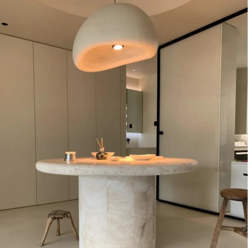 Serenith Pendel Lampe | Wabi-Sabi Design | Harpiks & Polystyren | Domeformet | Hvid & Grå | E27 Fatning | Max 40W | Blødt Lys | Æstetisk Appeal | Til