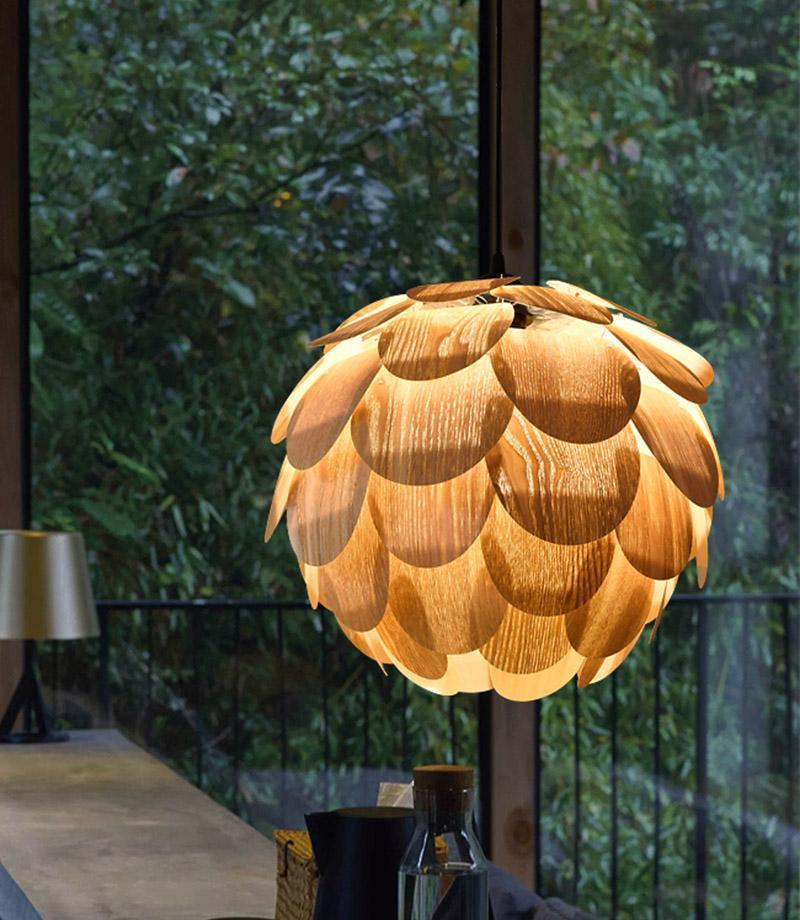Olivia hængende lampe | Ananasformet | Træ | Rustik design | 38 cm diameter | Justerbar kabellængde | LED kompatibel | Asketræ | 110V | Modernistisk