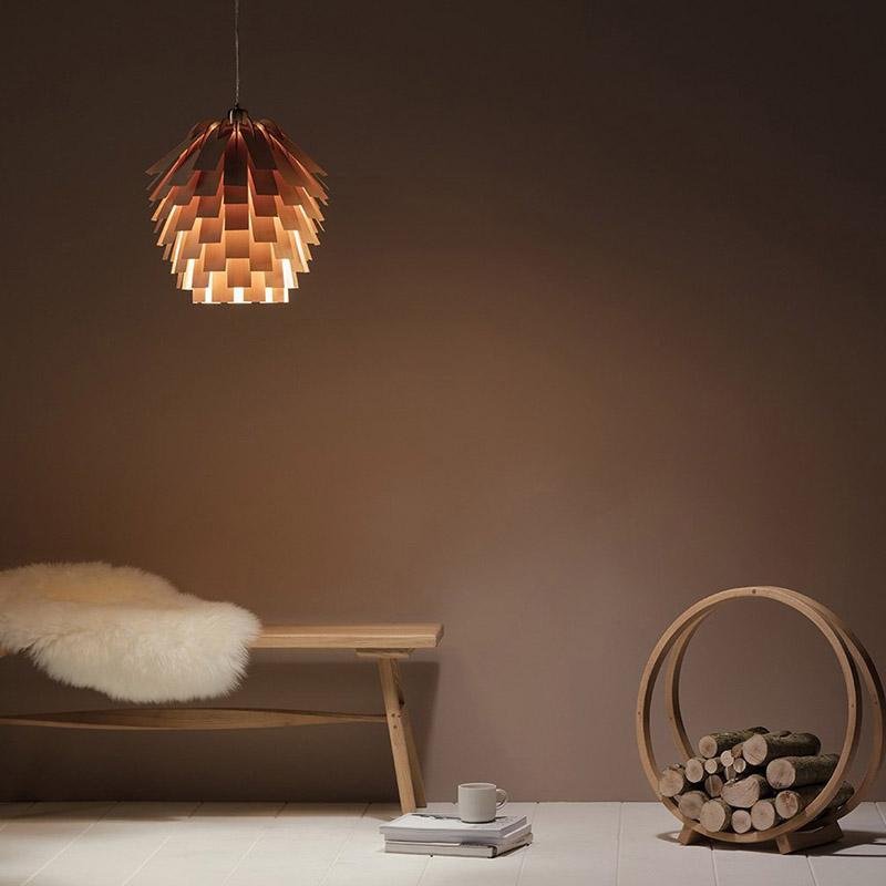 Artiskokformet trælampe | Rustikt design | Ø40 cm | Justerbar kabellængde | LED-kompatibel | Moderne belysning | 3 kg | Træfinish | Perfekt til stue
