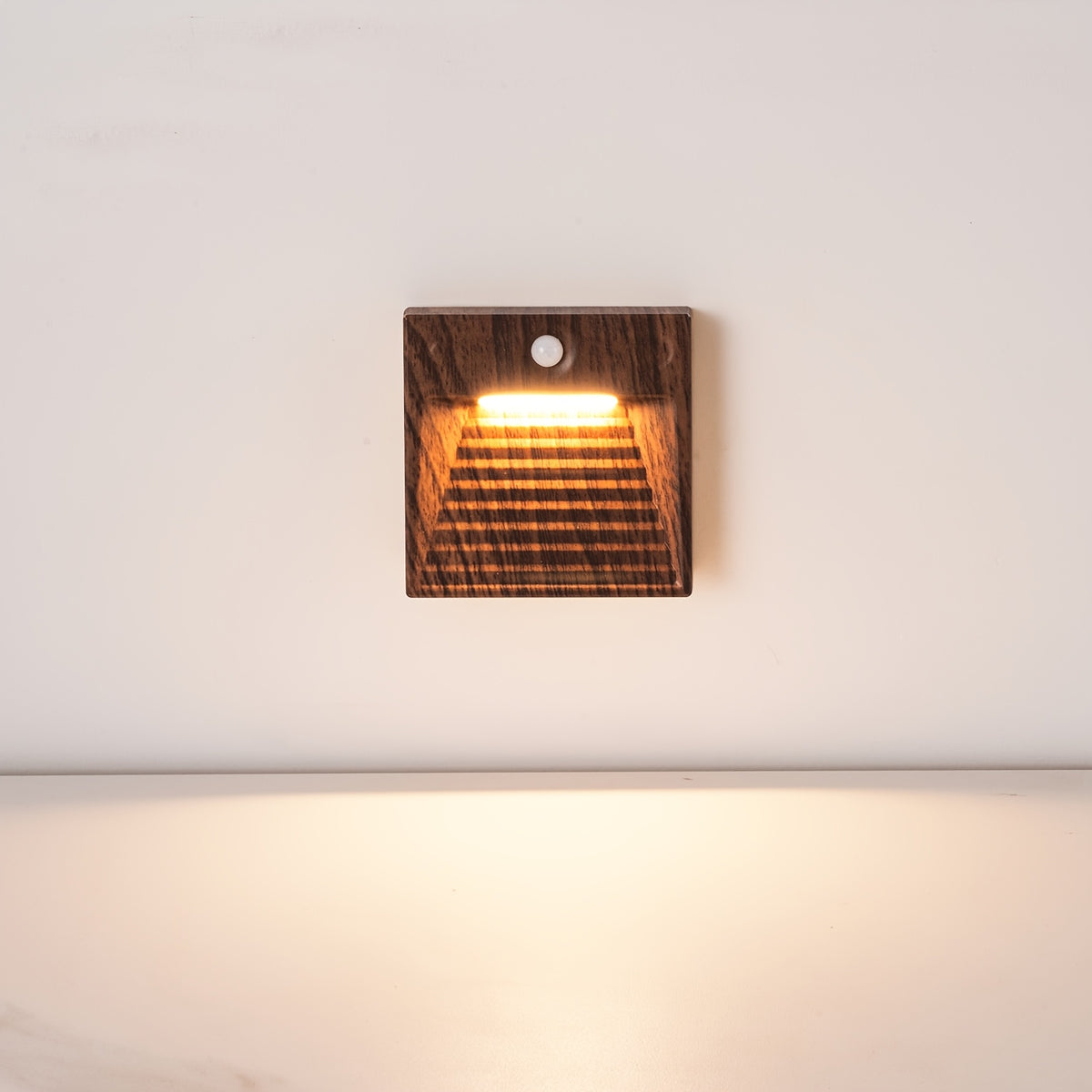 Celestine | LED Wall Lamp