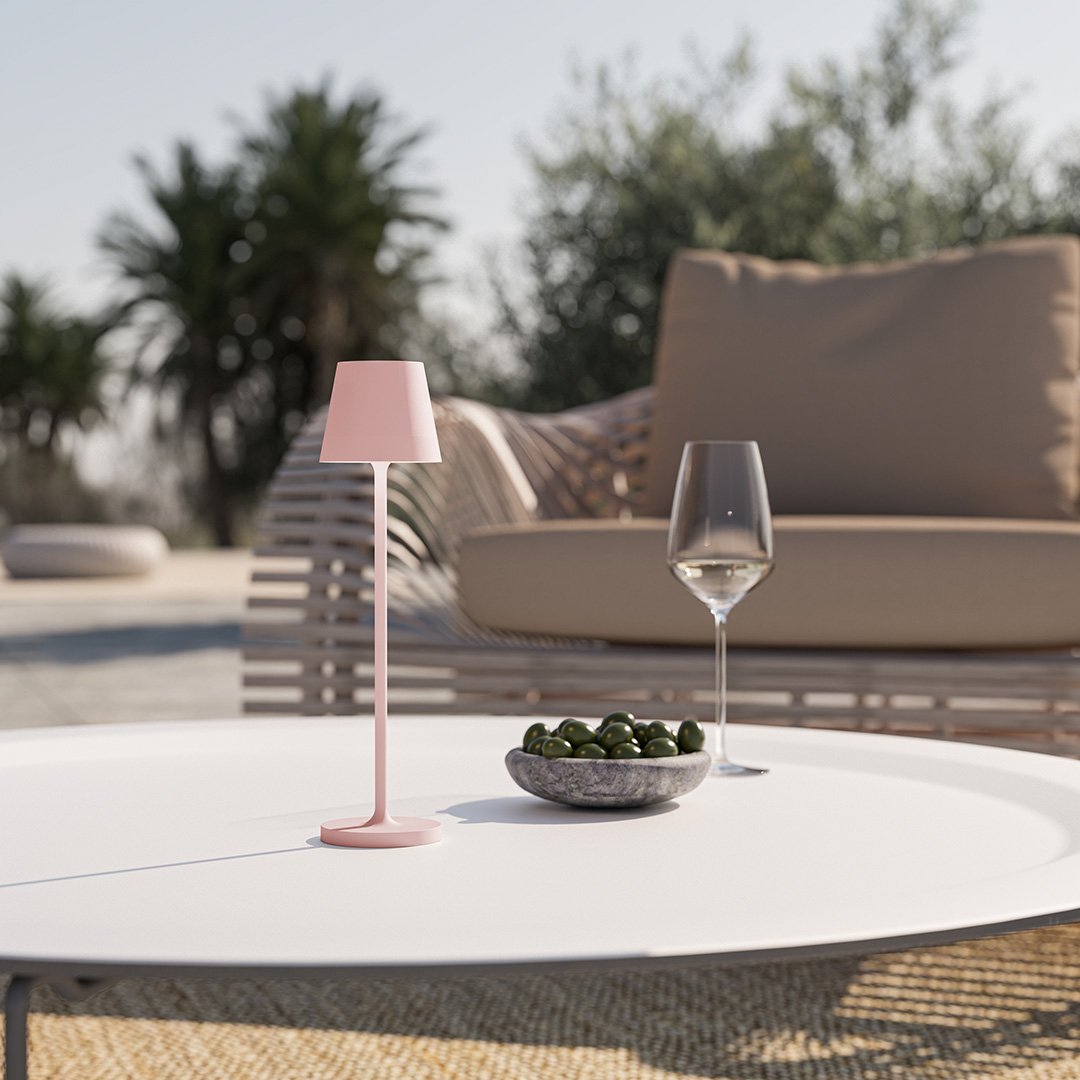 NOVA | LED | Smuk slank lampe til skrivebordet | Moderne design | Holdbar