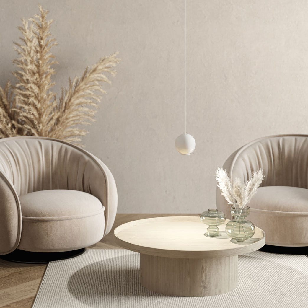 Moderne loftslampe | Kunstnerisk design | Subtil belysningsløsning | Stilfuldt ophæng | Passer til højt til loftet | Luksuriøs finish | Funktionel og